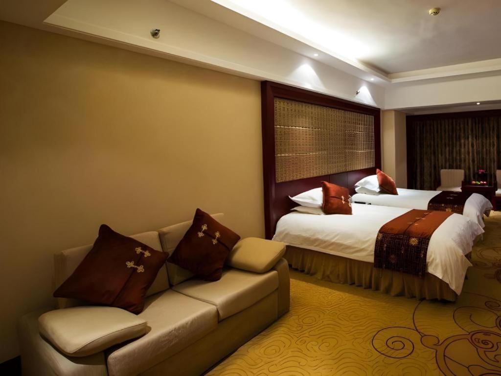 Feicheng Blossom Hotel Exterior photo
