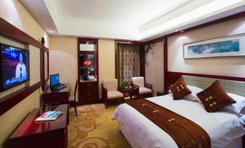 Feicheng Blossom Hotel Exterior photo