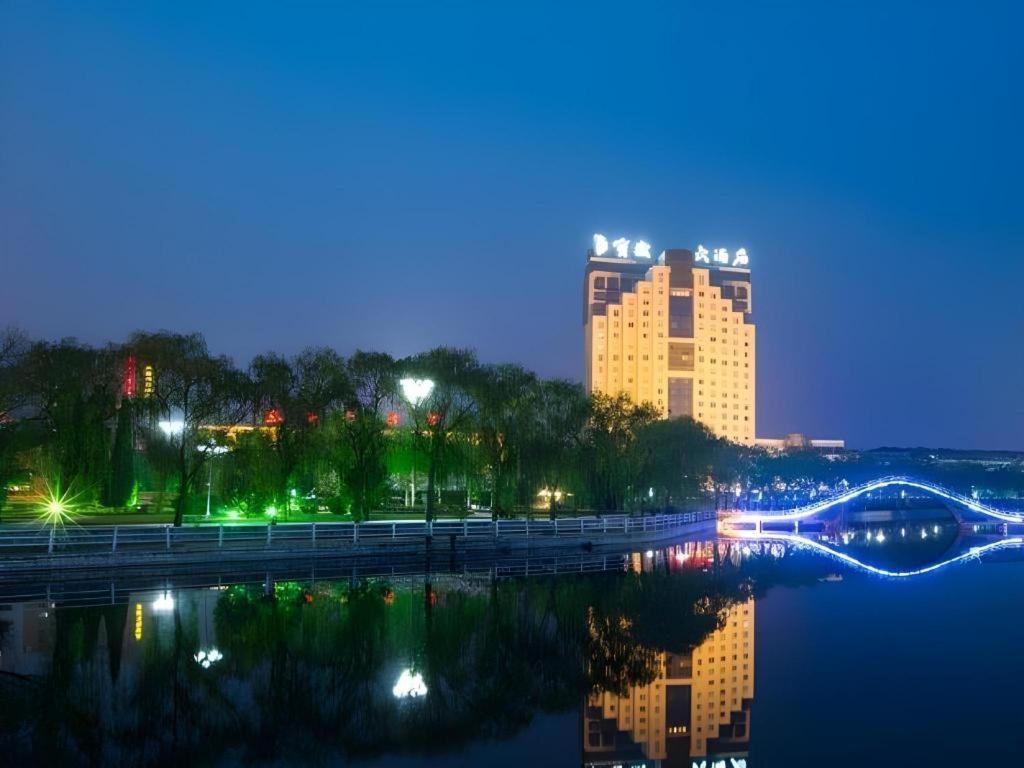 Feicheng Blossom Hotel Exterior photo