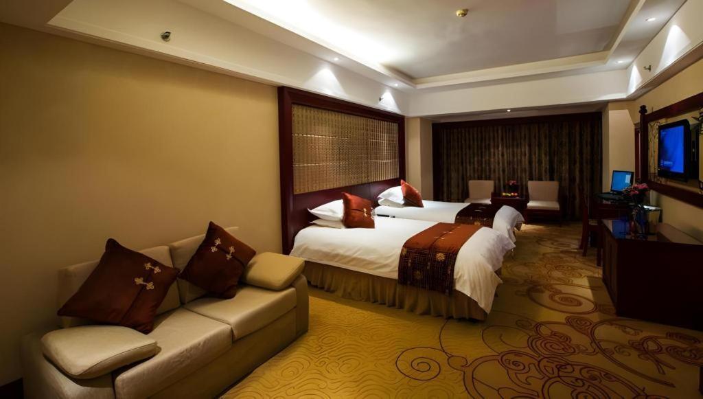 Feicheng Blossom Hotel Exterior photo